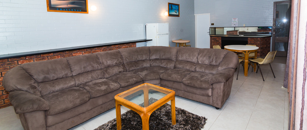 guest lounge